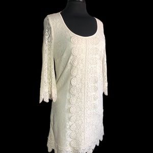 Laundry by Shelli Segal LA white crocheted dress 3/4 sleeves white lining. Sz 6